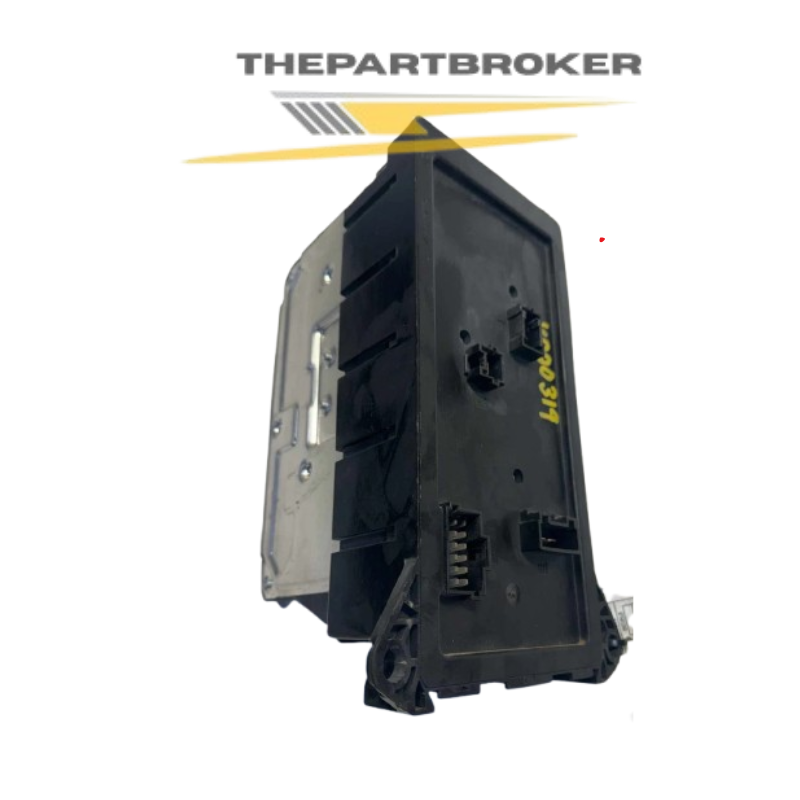 2013 Mercedes-Benz Sprinter 2500 3500 Engine Fuse Box
